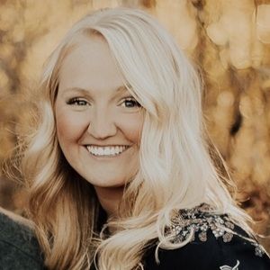 Meet your Posher, Madalyn